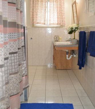 SA1567-Bathroom