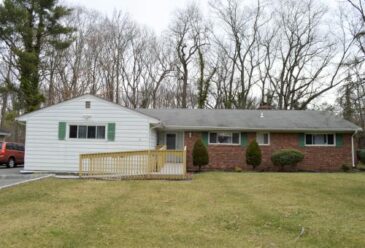 Knollwood exterior view