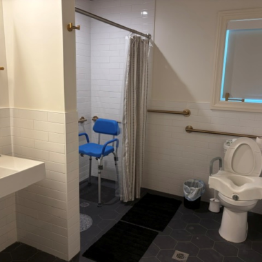 GH2670-BathRoom1